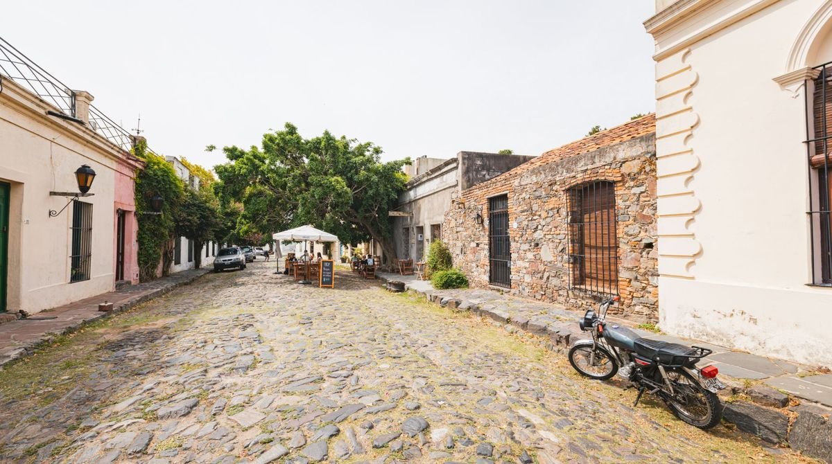Cobbled street and old houses in Colonia del Sacramento, Uruguay